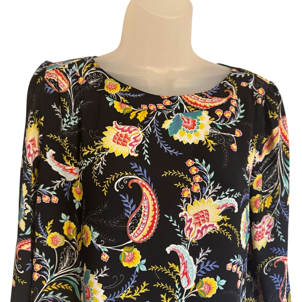 STUNNING!! Ann Taylor Loft Black Floral Blouse SMALL #N - Picture 2 of 9
